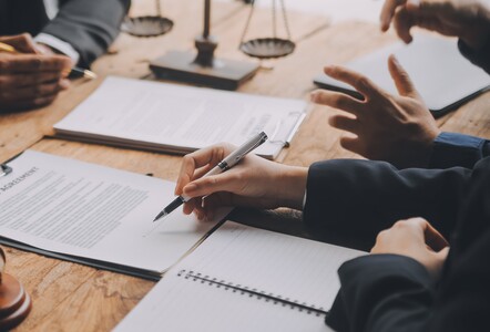 Avocat-mandataire-immobilier-&agrave;-Abbeville-vendez-ou-louez-vos-biens-en-toute-s&eacute;curit&eacute;-juridique-.jpeg