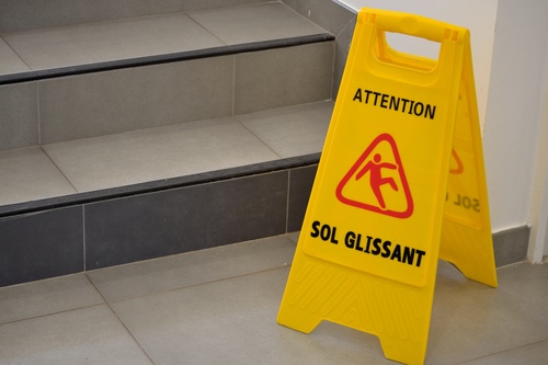 Accident-de-la-vie-sol-glissant-ind&eacute;mnisation-Abbeville-Amiens-Corbie-Berck.jpeg
